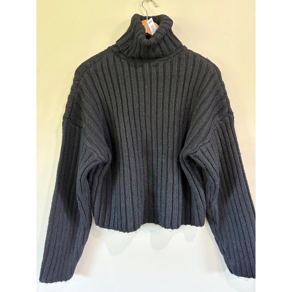 Topshop M 8/10 Black Chunky Knit Turtleneck Sweater Ribbed Oversized LS Cropped - Picture 3 of 6
